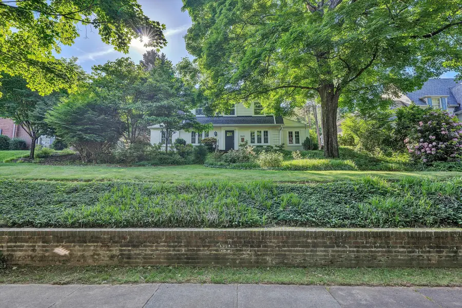 2410 Cornwallis Ave Se, Roanoke, VA 24014 - #2