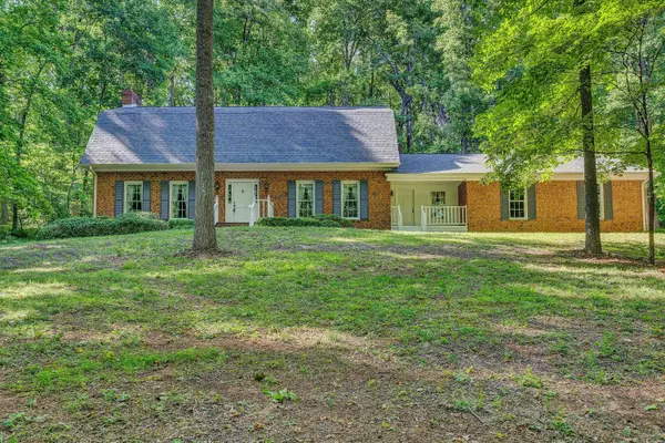 6060 Catawba Creek Rd, Troutville, VA 24175