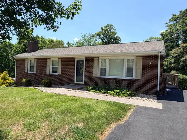 116 Old Brook Rd, Vinton, VA 24179