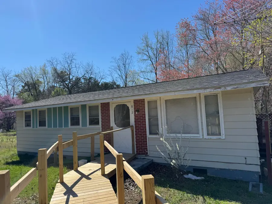 812 Mount View Rd, Danville, VA 24540 - #2