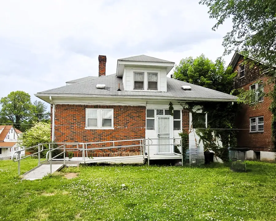 2130 Hanover Ave Nw, Roanoke, VA 24017 - #3