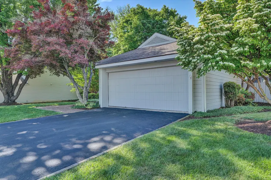 2545 S Clearing Rd, Salem, VA 24153 - #2