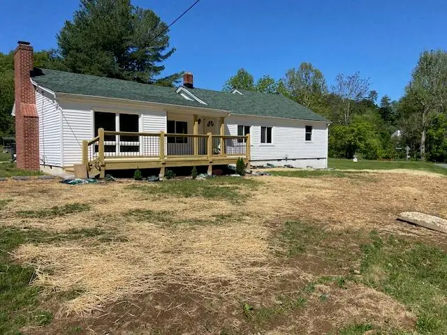 6717 Dawnwood Rd, Roanoke, VA 24018 - #1
