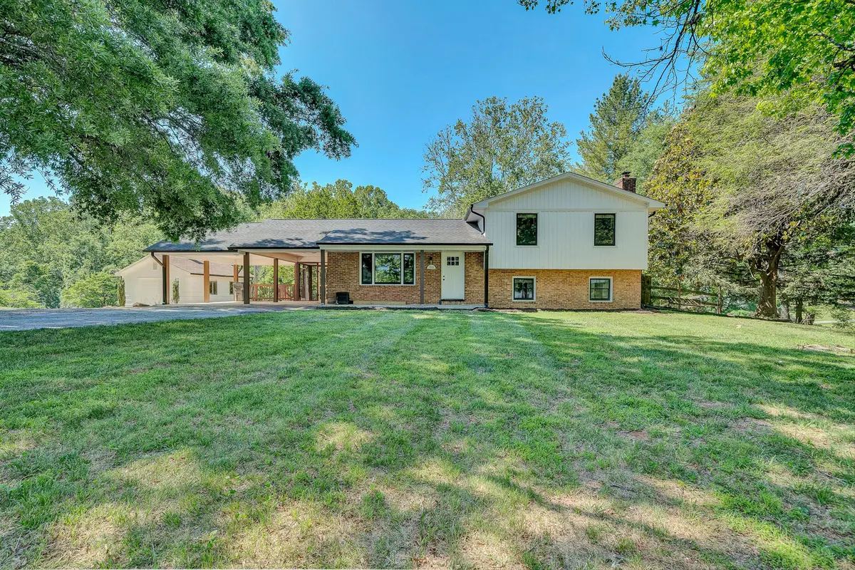 1410 Lakeridge Cir, Troutville, VA 24175 - #1