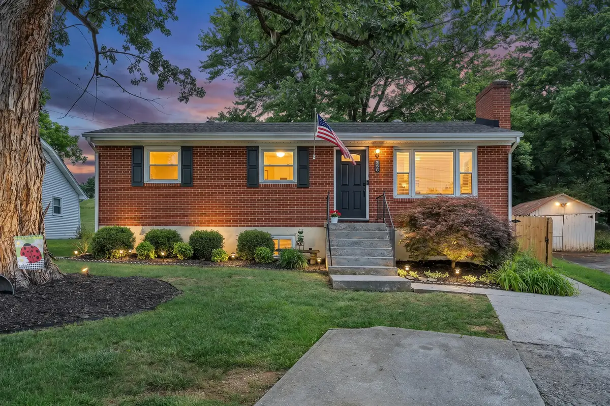 950 Palmer Ave, Salem, VA 24153 - #1