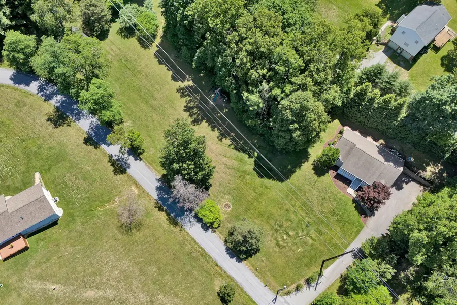 677 Deerfield Rd, Troutville, VA 24175 - #2