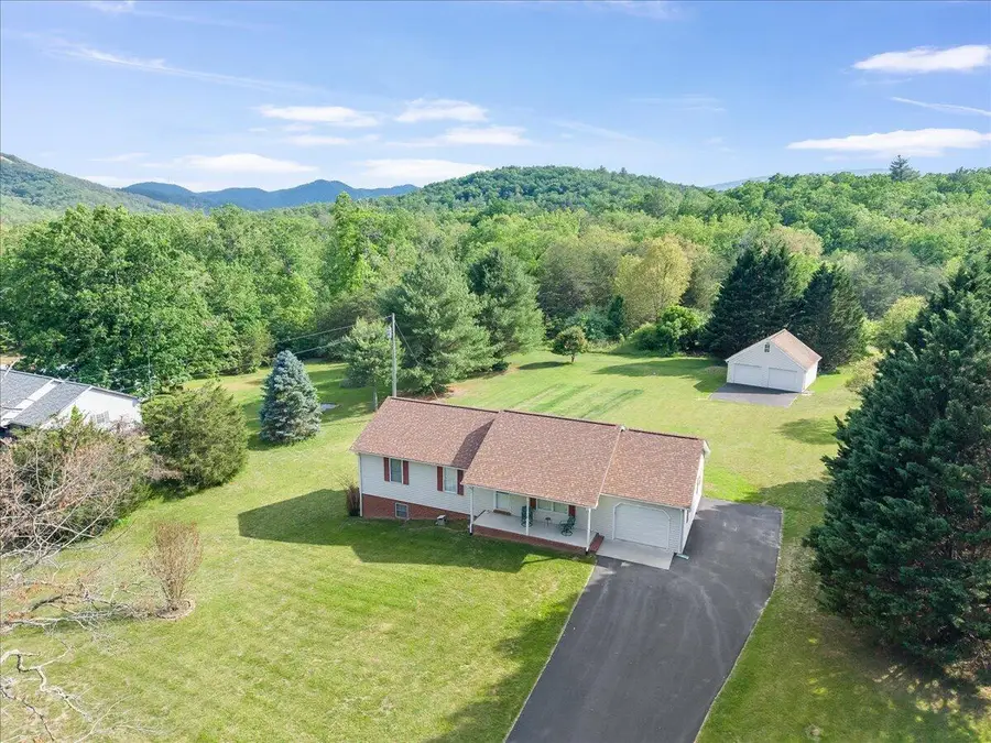 4110 Flatwoods Rd, Elliston, VA 24087 - #3
