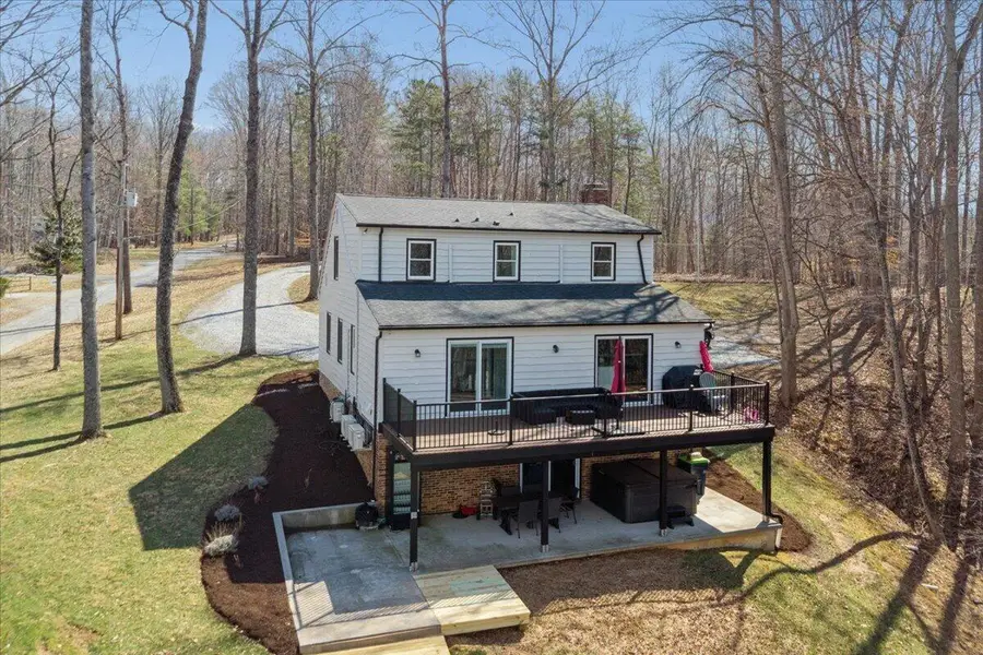 1009 Guardian Cir, Huddleston, VA 24104 - #3