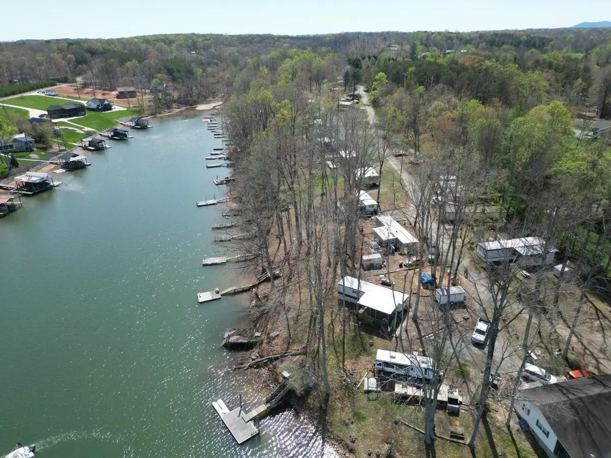 620 Plantation Dr, Penhook, VA 24137 - #1