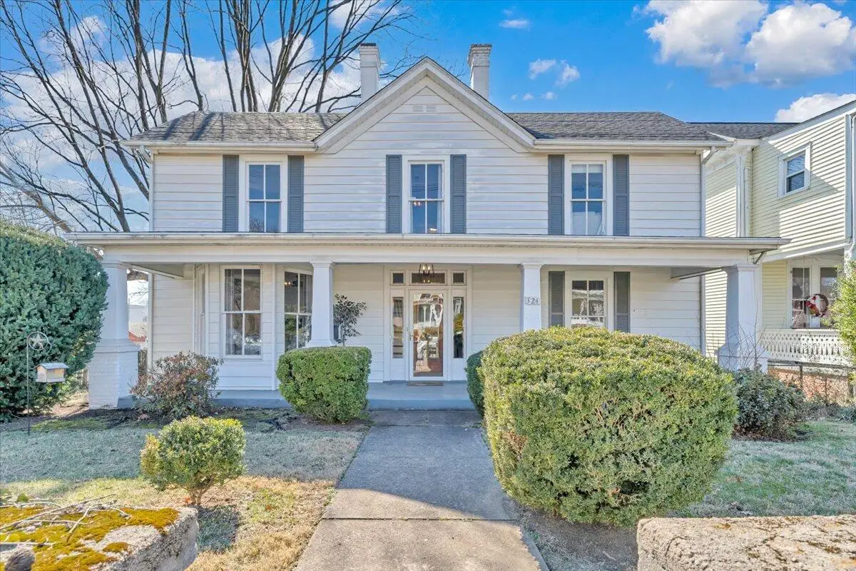 324 Pennsylvania Ave, Salem, VA 24153 - #1