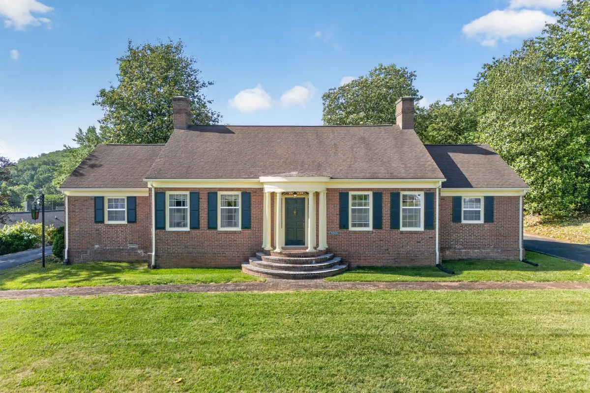 4322 Rosecrest Rd, Roanoke, VA 24018 - #1