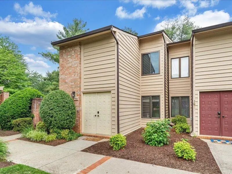 107 Windward Dr Sw #107, Roanoke, VA 24018 - #2