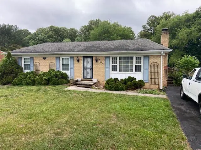 303 Knollwood Dr, Troutville, VA 24175 - #1