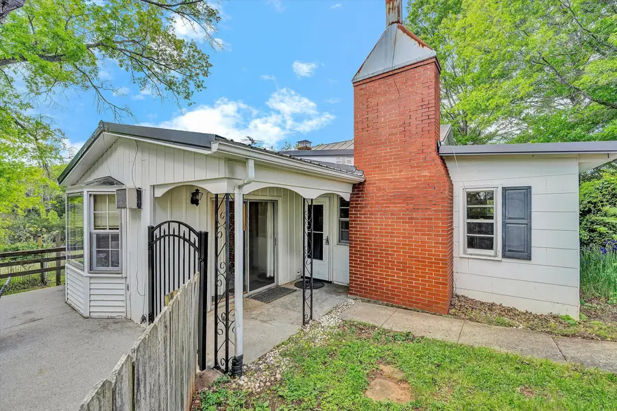 5328 White House Rd, Moneta, VA 24121 - #2
