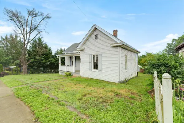 1225 Stewart Ave Se, Roanoke, VA 24013