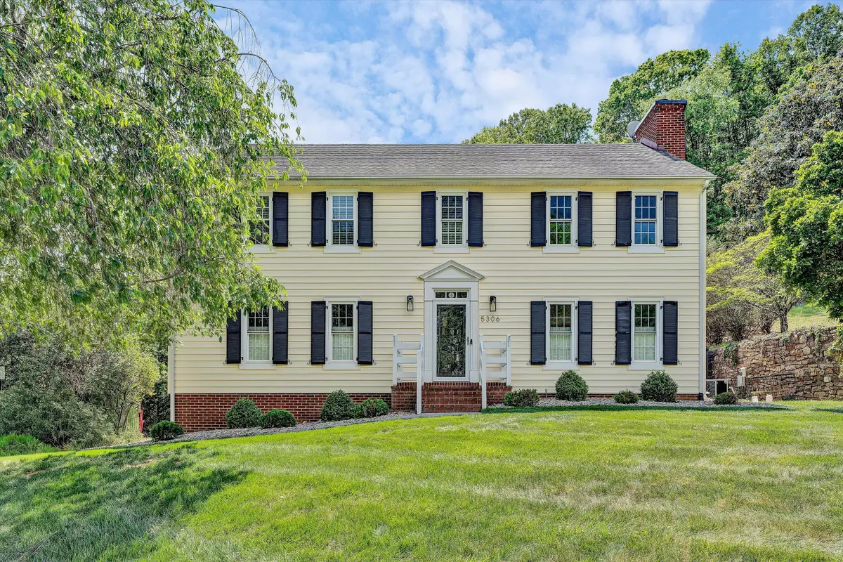 5306 Canter Dr, Roanoke, VA 24018 - #1