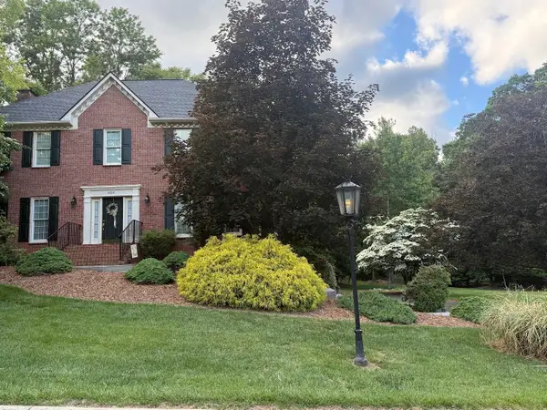 8281 Cardington Dr, Roanoke, VA 24019