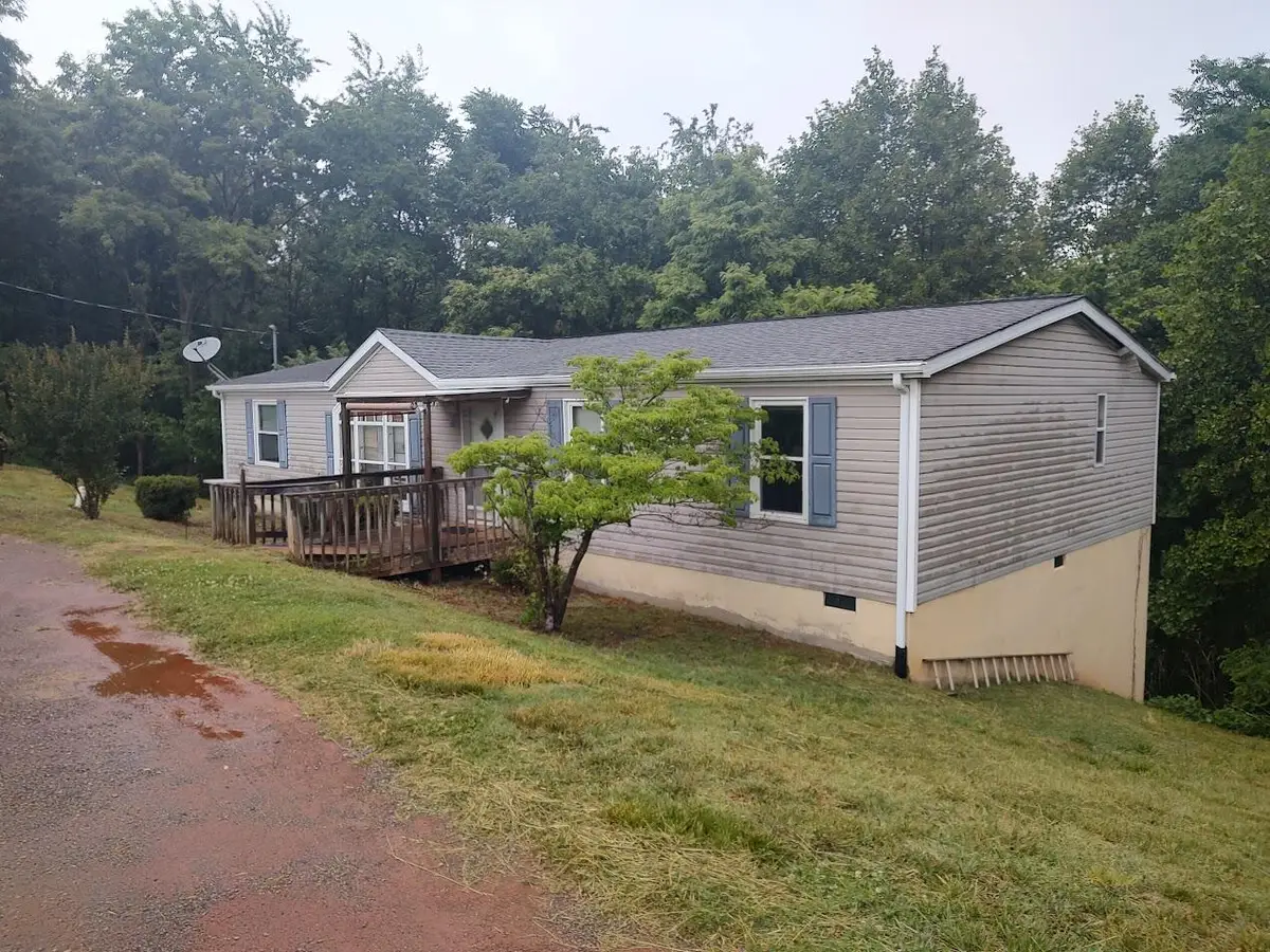 2470 Hales Ford Rd, Moneta, VA 24121 - #1
