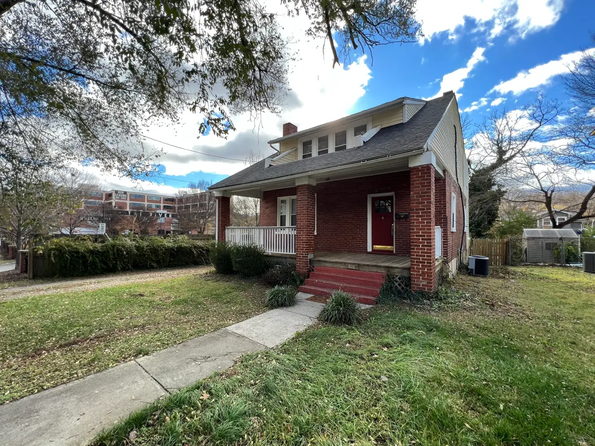 832 Wasena Ave Sw, Roanoke, VA 24015 - #1