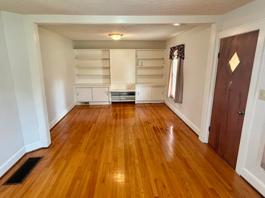 4420 Pennsylvania Ave Ne, Roanoke, VA 24019 - #2