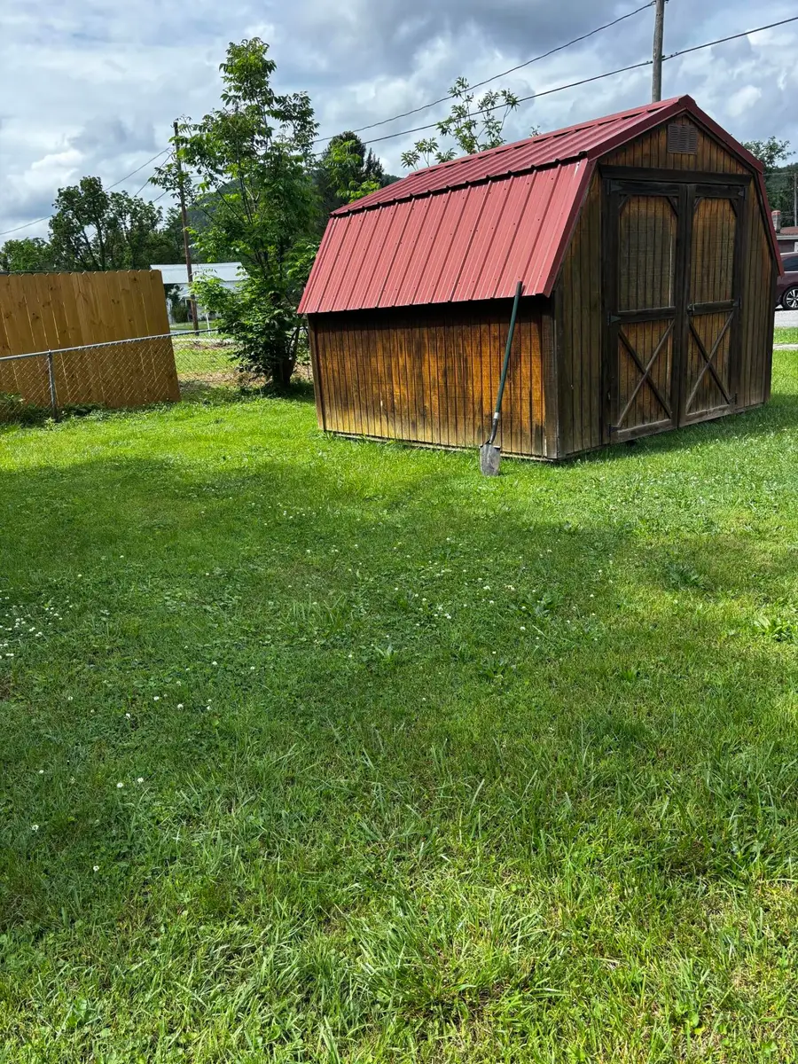 710 Commerce Ave, Iron Gate, VA 24448 - #2