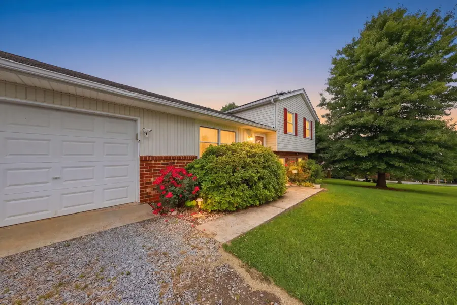 108 Piccadilly Ct, Goode, VA 24556 - #2
