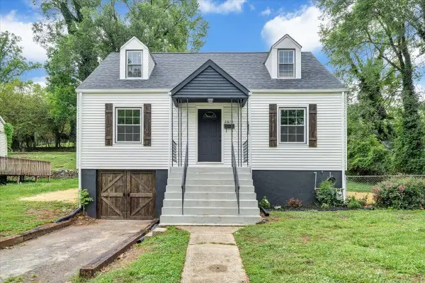 2615 Lansing Dr Sw, Roanoke, VA 24015