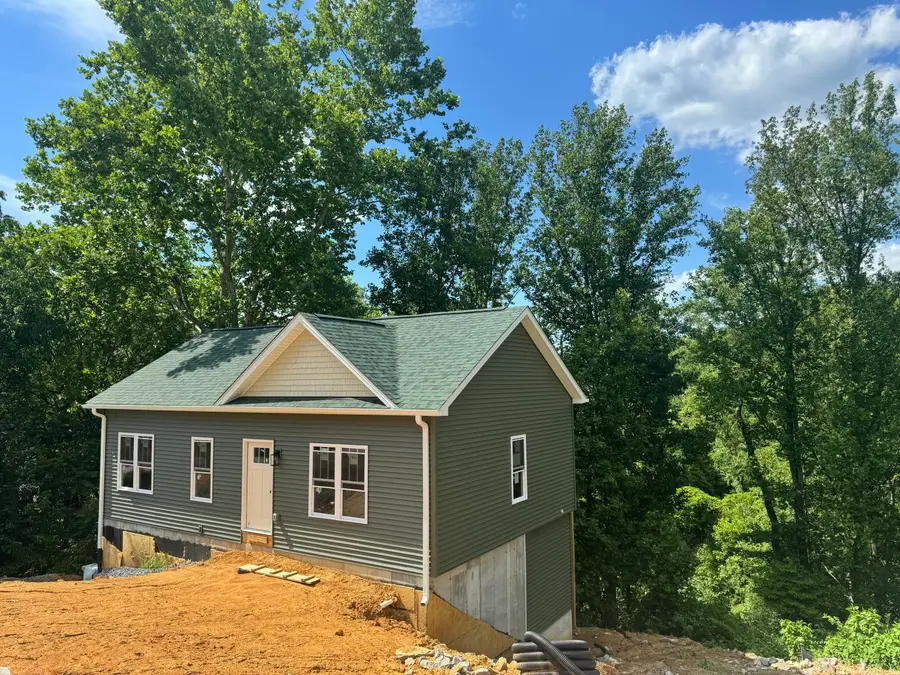 700 Ruddell Rd, Vinton, VA 24179 - #2