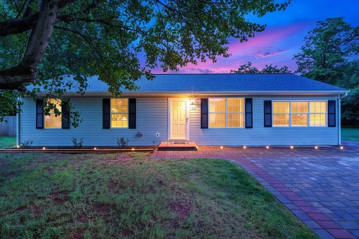 813 Orlando Ct, Roanoke, VA 24019 - #1