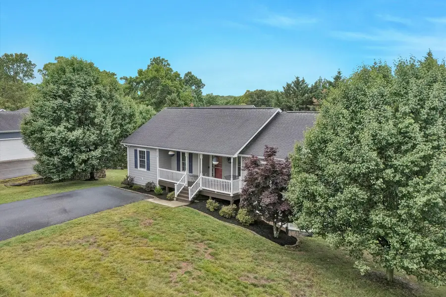 1134 Joffrey Dr, Huddleston, VA 24104 - #2