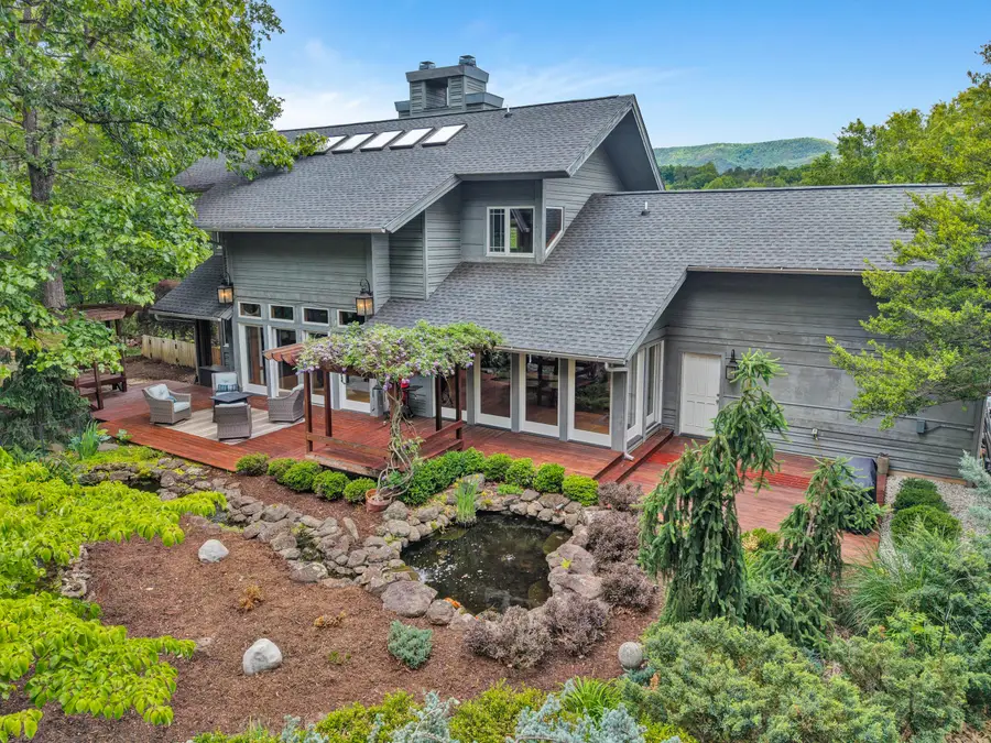 1560 Lee Ln, Fincastle, VA 24090 - #2