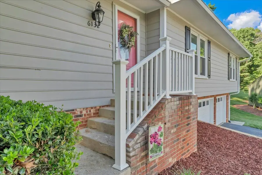 6132 Flamingo Dr, Roanoke, VA 24018 - #3