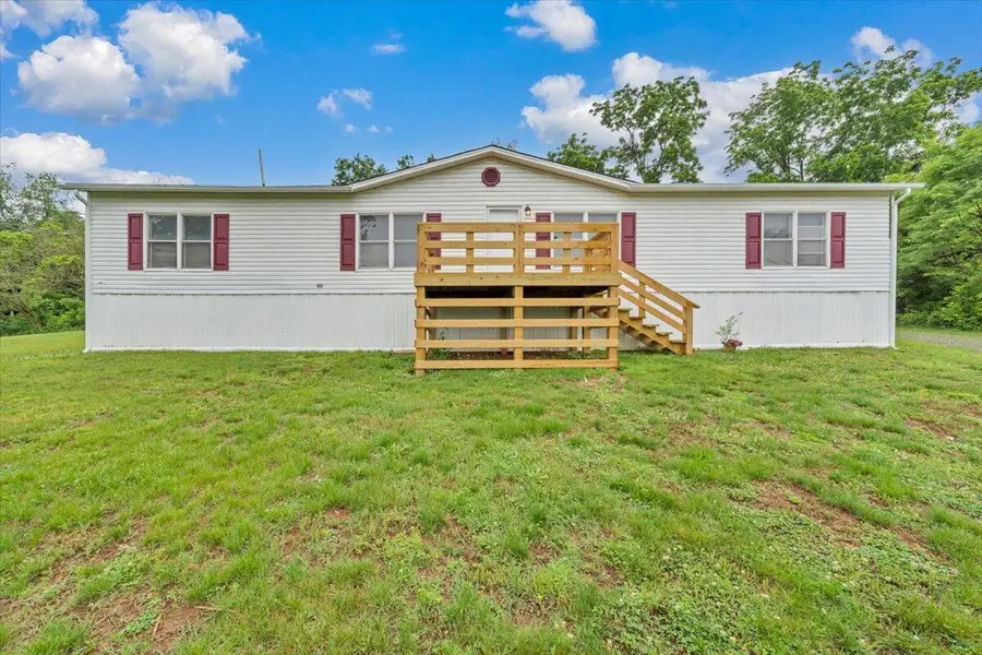 20459 Main St, Buchanan, VA 24066 - #2