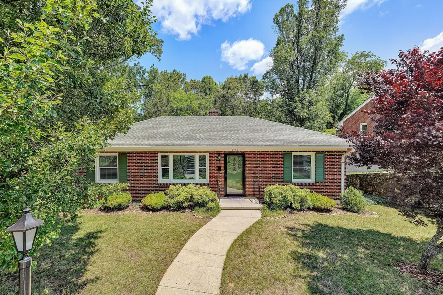 2739 Northview Dr Sw, Roanoke, VA 24015 - #2