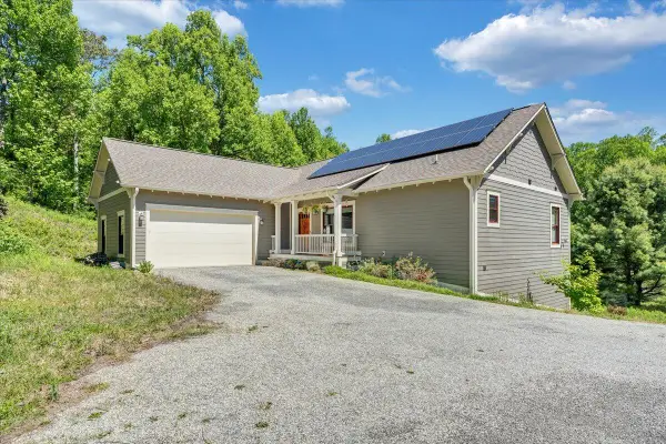 50 Lookout Ridge Ln Se, Copper Hill, VA 24079