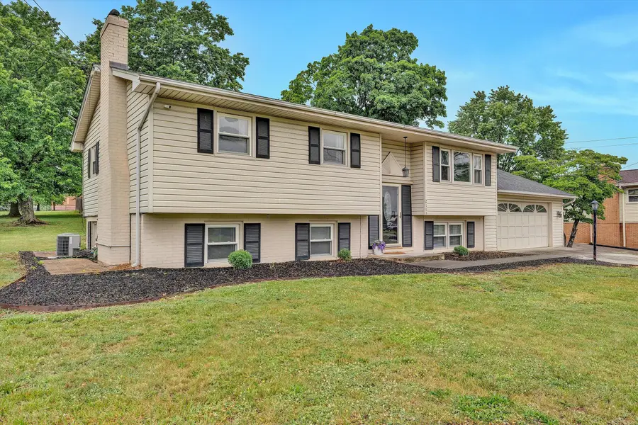 2163 Mill Ln, Salem, VA 24153 - #2