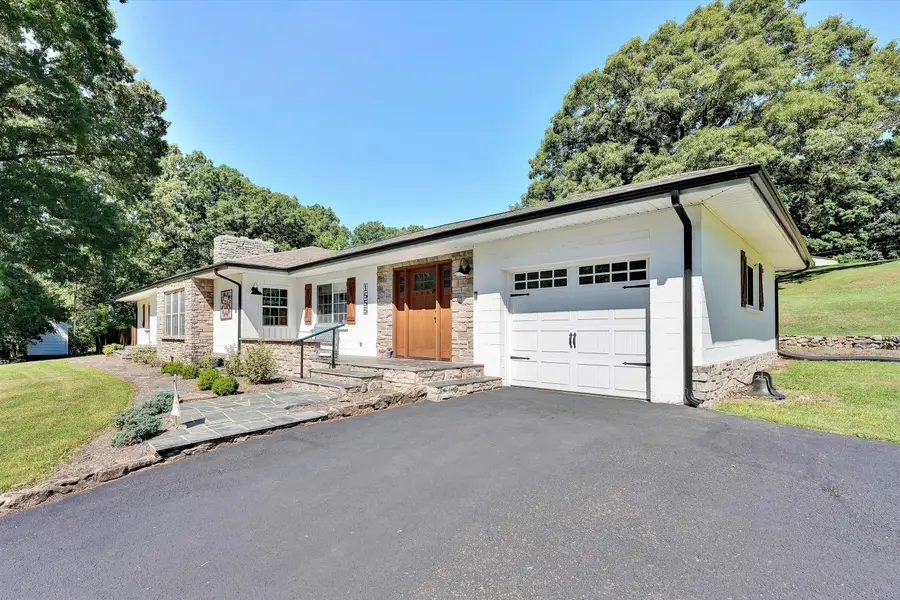 1555 Coopers Cove Rd, Hardy, VA 24101 - #3