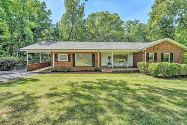 1307 Valley View Rd, Martinsville, VA 24112