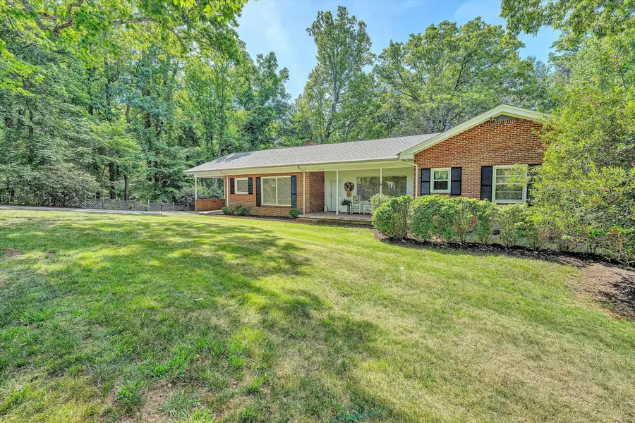 1307 Valley View Rd, Martinsville, VA 24112 - #3