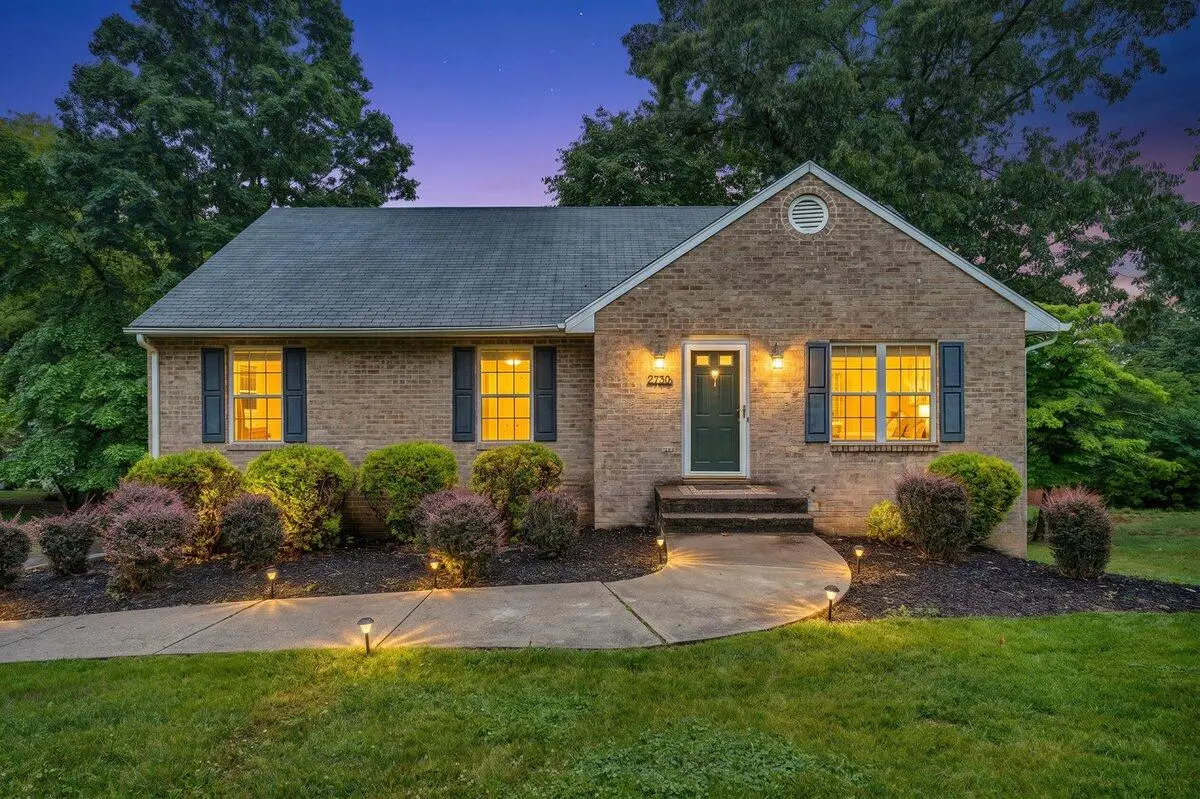 2730 Creston Ave Sw, Roanoke, VA 24015 - #1