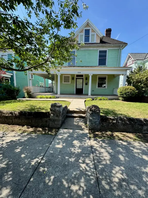 416 Day Ave Sw, Roanoke, VA 24011