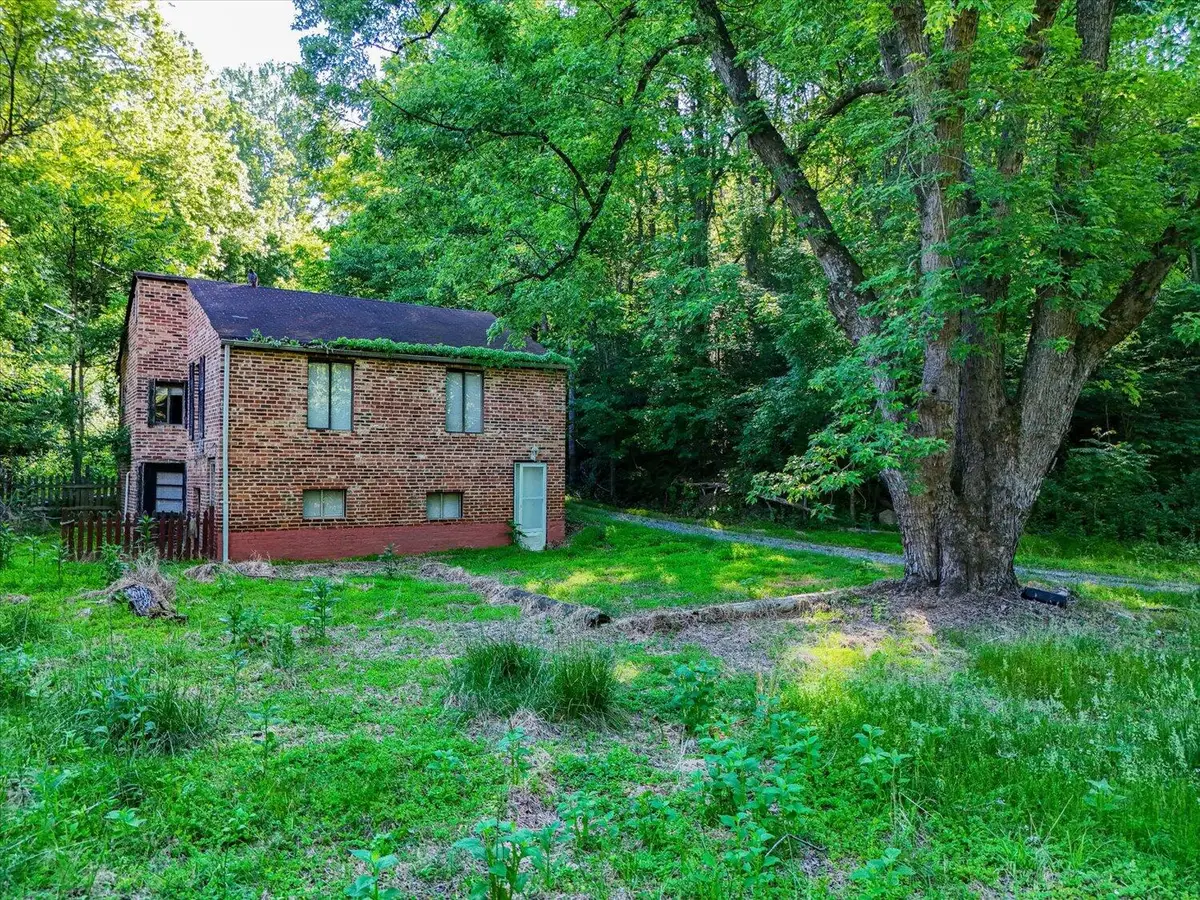 7320 Merriman Rd, Boones Mill, VA 24065 - #1