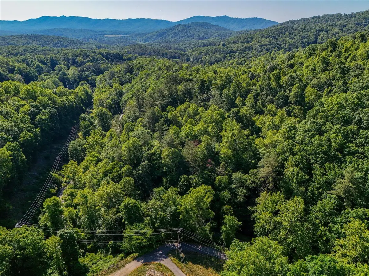 7127 Cotton Hill Rd, Roanoke, VA 24018 - #1