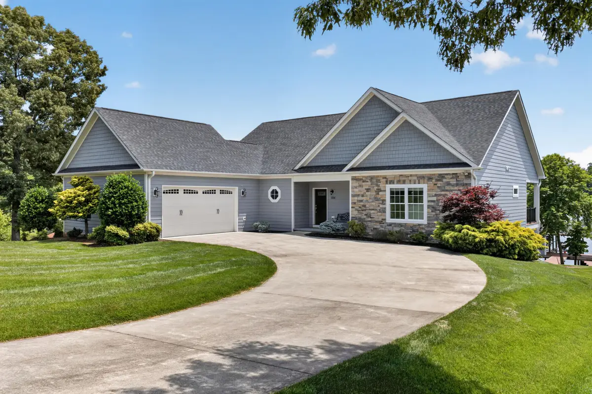 104 St Christopher Ct, Moneta, VA 24121 - #1