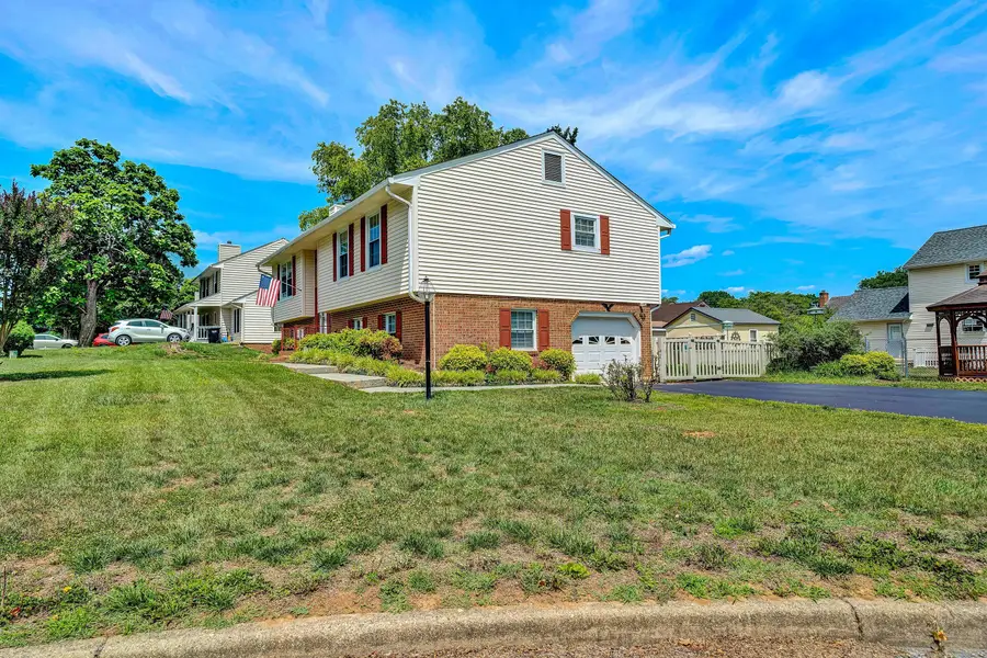 1040 Barrens Village Ct, Roanoke, VA 24019 - #3