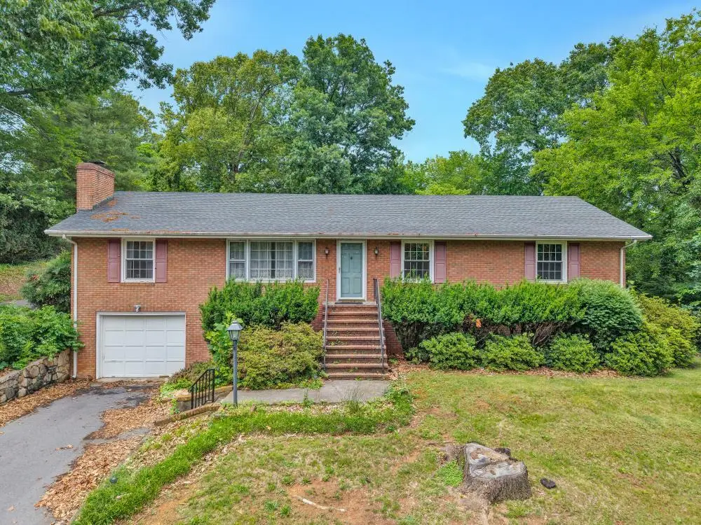 4511 Westdale Rd Nw, Roanoke, VA 24017 - #1