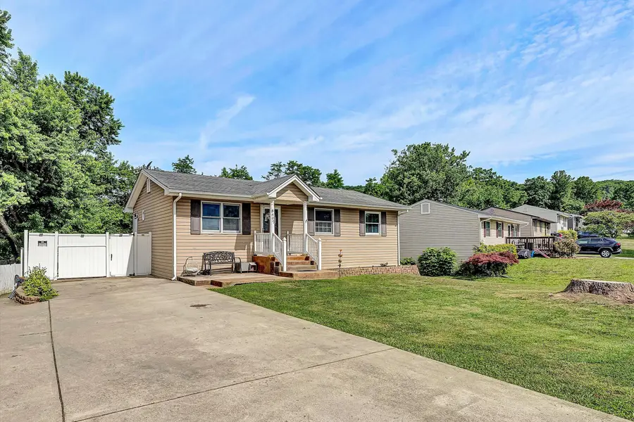 8402 Brubaker Dr, Roanoke, VA 24019 - #2