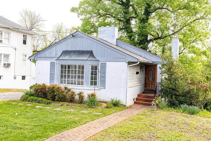 432 N Market St, Salem, VA 24153 - #1