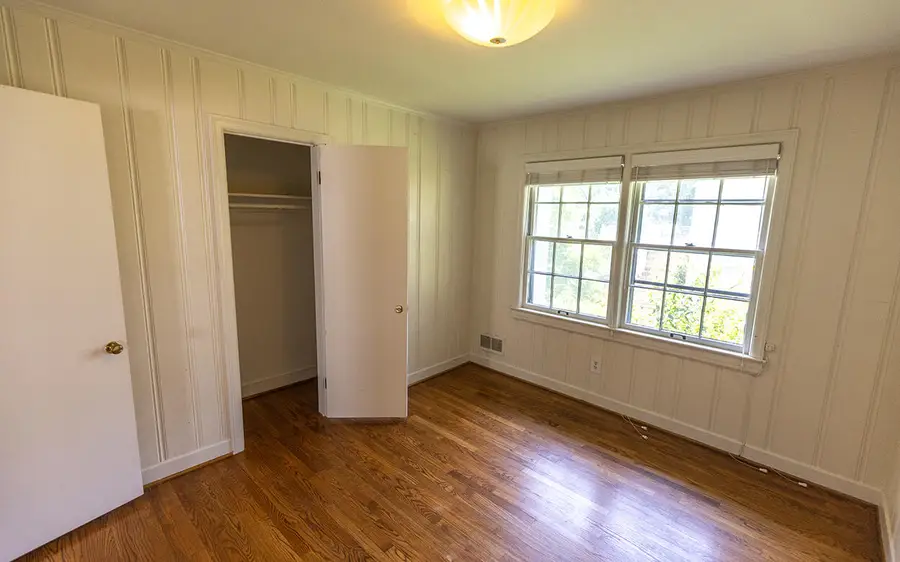 432 N Market St, Salem, VA 24153 - #2