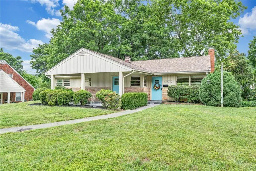 2725 Lofton Rd Sw, Roanoke, VA 24015 - #2